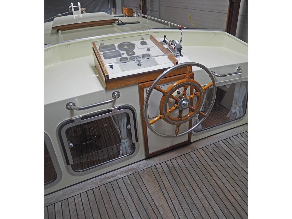 picture Deck equipment